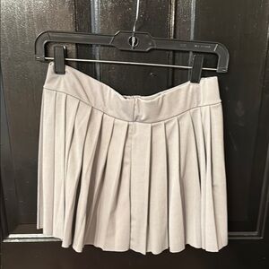 Elegant Cream Pleated Skirt